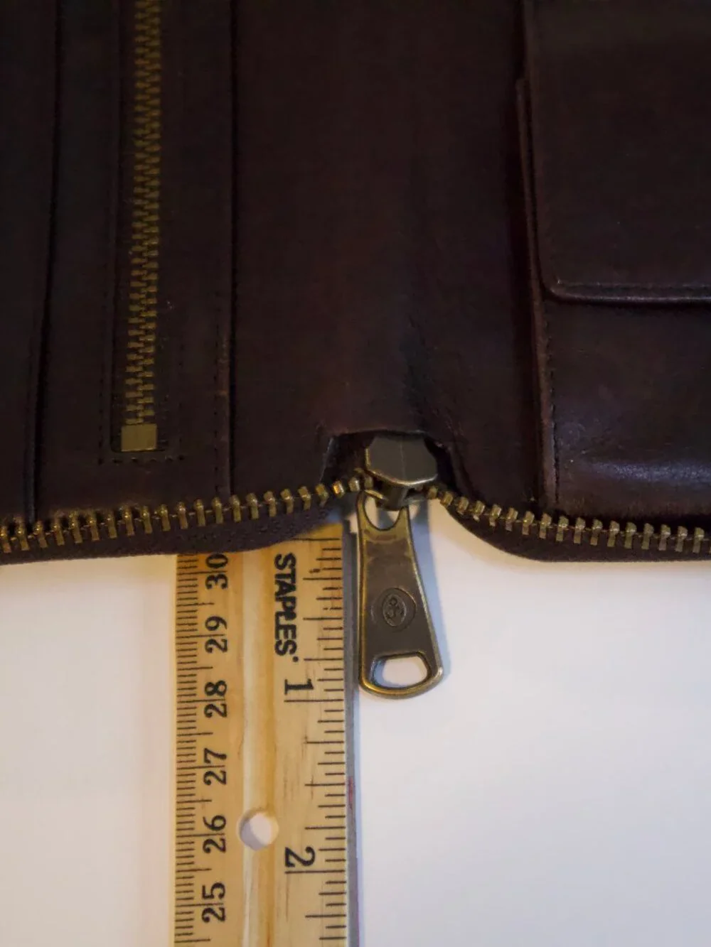 Vintage ONASIS Lizard Embossed Leather Long zip around travel Wallet